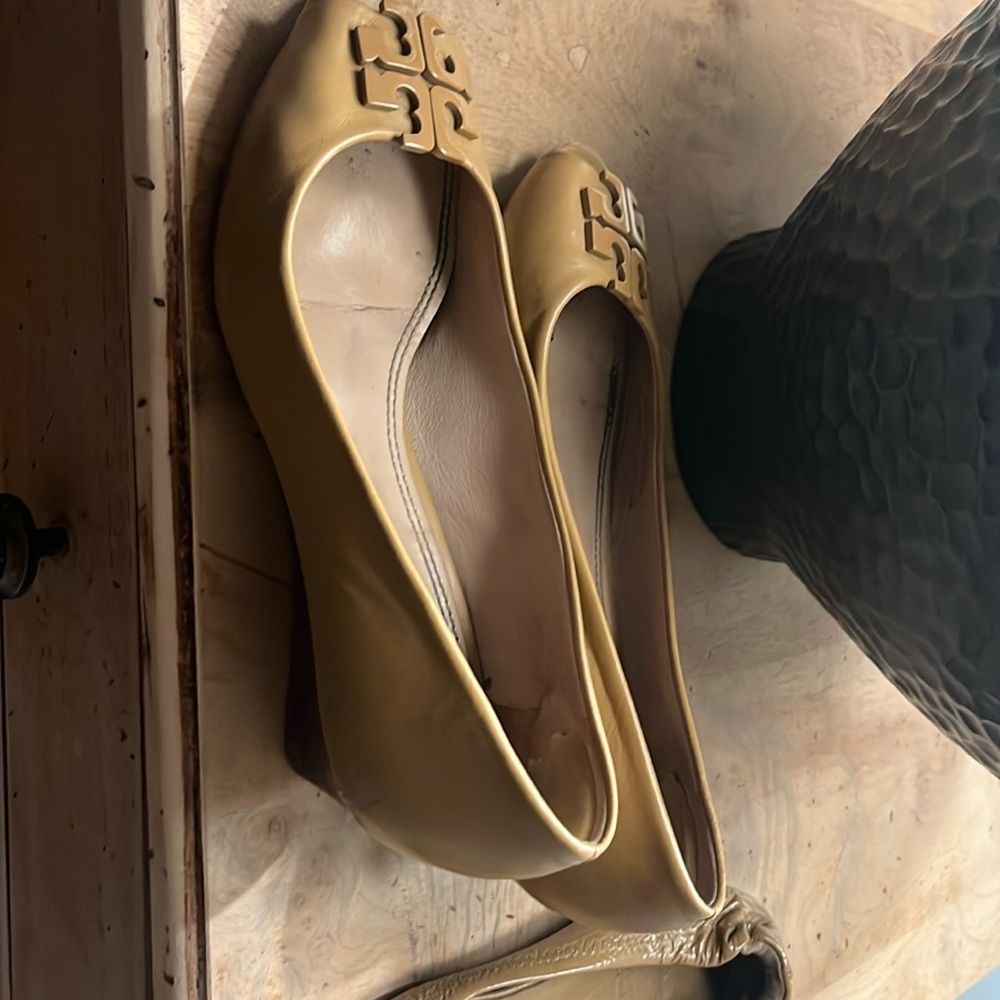 Tory Burch 2 pair of neutral shoes. One flat and one small wedge.